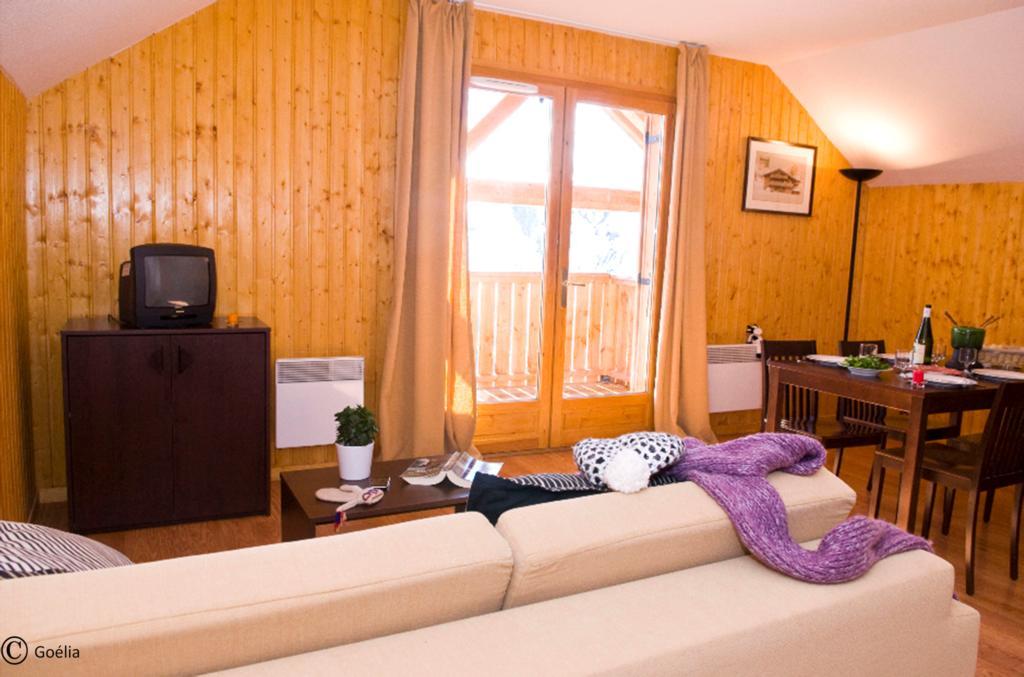 Residence Goelia Les Chalets Des Ecourts 圣让达尔沃 外观 照片