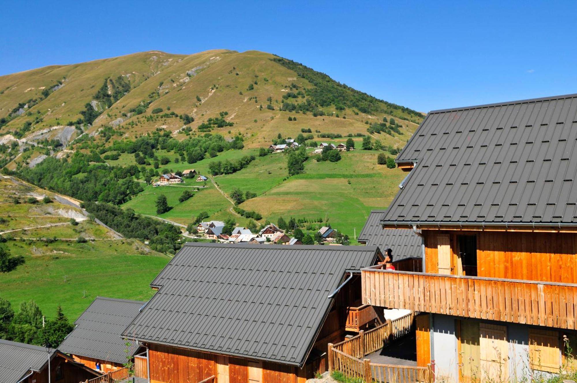 Residence Goelia Les Chalets Des Ecourts 圣让达尔沃 外观 照片