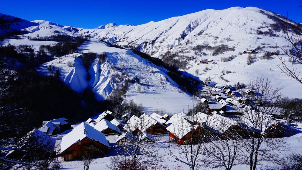 Residence Goelia Les Chalets Des Ecourts 圣让达尔沃 外观 照片