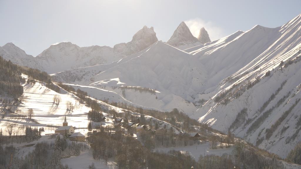 Residence Goelia Les Chalets Des Ecourts 圣让达尔沃 外观 照片