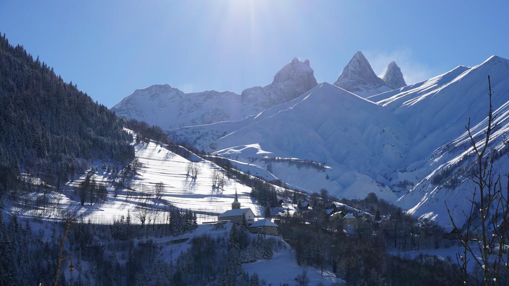 Residence Goelia Les Chalets Des Ecourts 圣让达尔沃 外观 照片